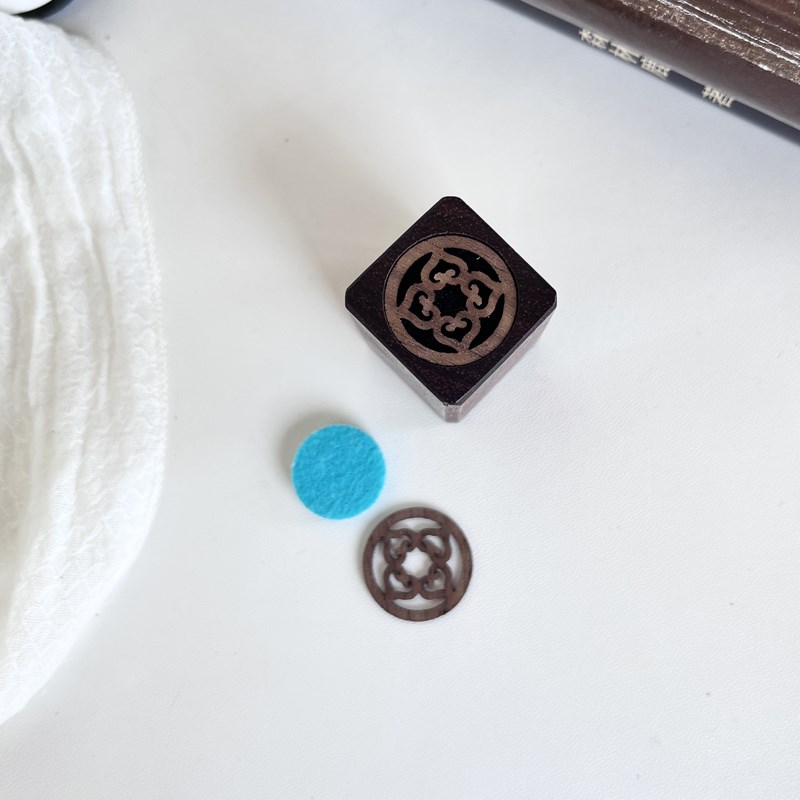 油画系的木匠爱钓鱼素匠香花梨实木扩香木个性定制办公室桌面摆件