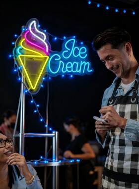 新冰激凌L克ED霓灯透明虹亚力背板网红打卡霓BQK虹款招牌标志