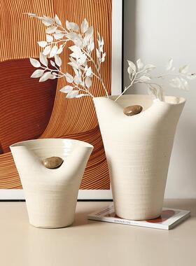 北欧sin店风创意仿鹅卵石陶瓷花HYE瓶别酒玄关客厅高级感家居墅摆