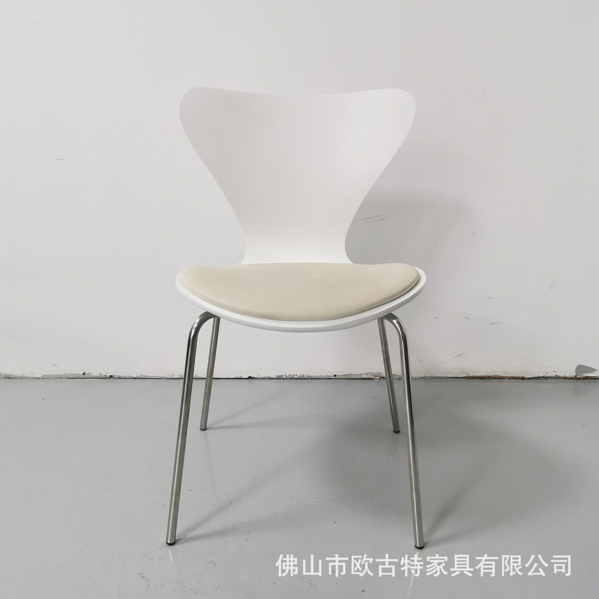 商用餐厅7字弯木板蚂蚁餐椅