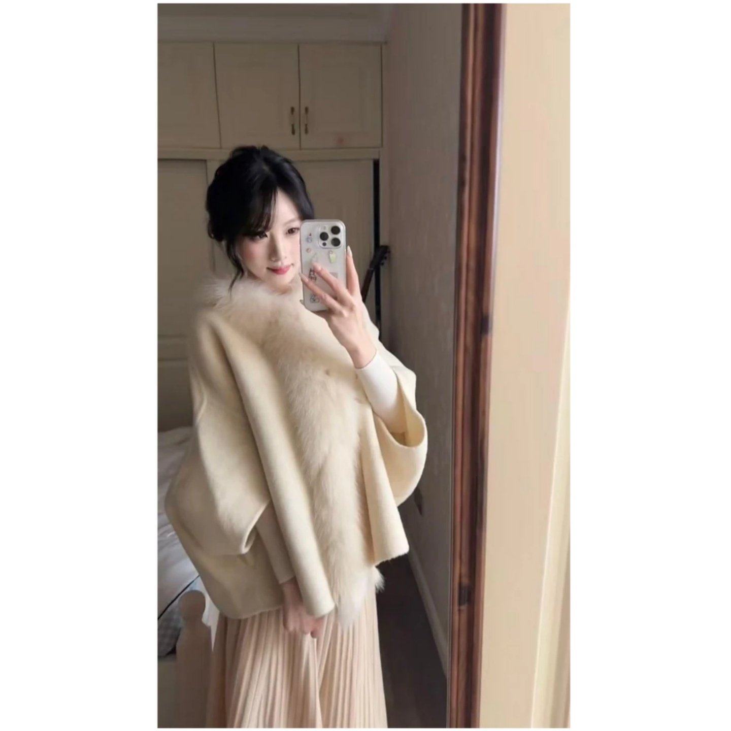 巨好看2026穿搭一整套温柔风高级感毛毛领斗篷毛呢大衣显瘦半身裙