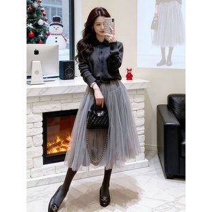 巨好看2026穿搭一整套小香风圆领单排扣开衫 高腰显瘦网纱半身裙子