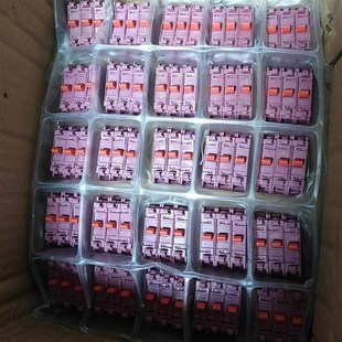 共19 IDEC按钮触点 E01 全 10.5