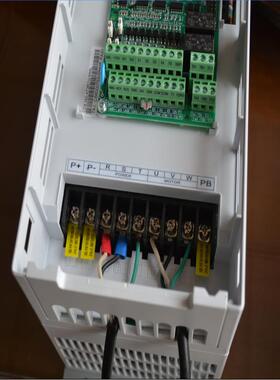 康V元CDE5002单相变频器1.5KW20调CDE500-2速器康元变频器