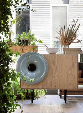 新品网红喇叭餐边柜灰色钢琴烤漆茶水柜现代简约碗柜储物柜现货