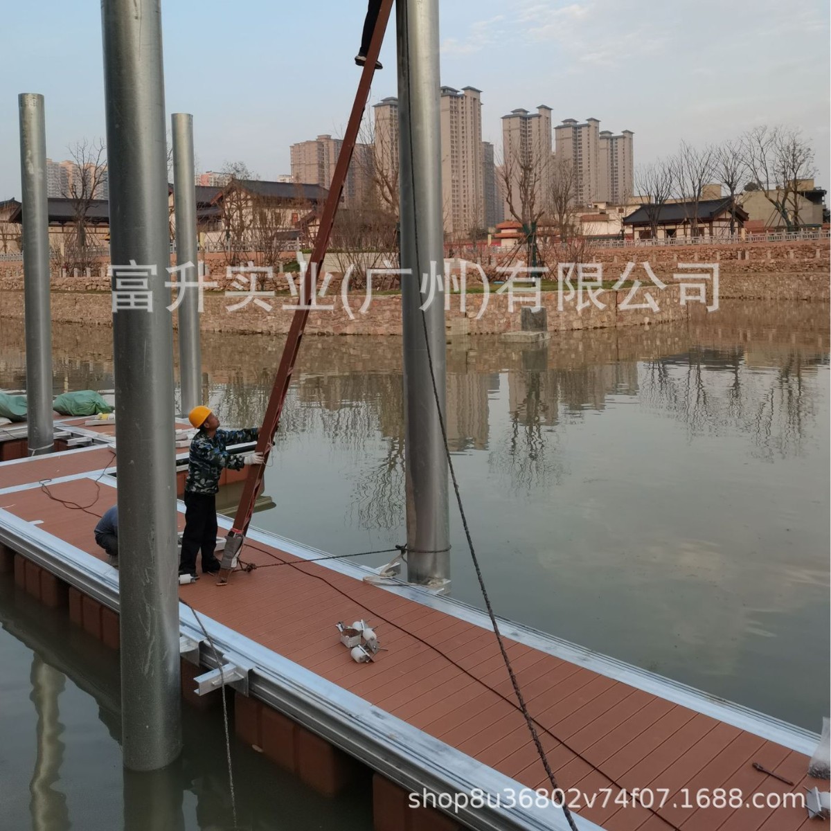 水上铝合金钢结构浮桥 登船码头 铝合金塑木地板码头 泊位码头