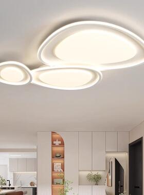 客厅灯简约现代大气眼超灯亮主灯鹅卵石护灯LE76138D吸顶屋全灯具