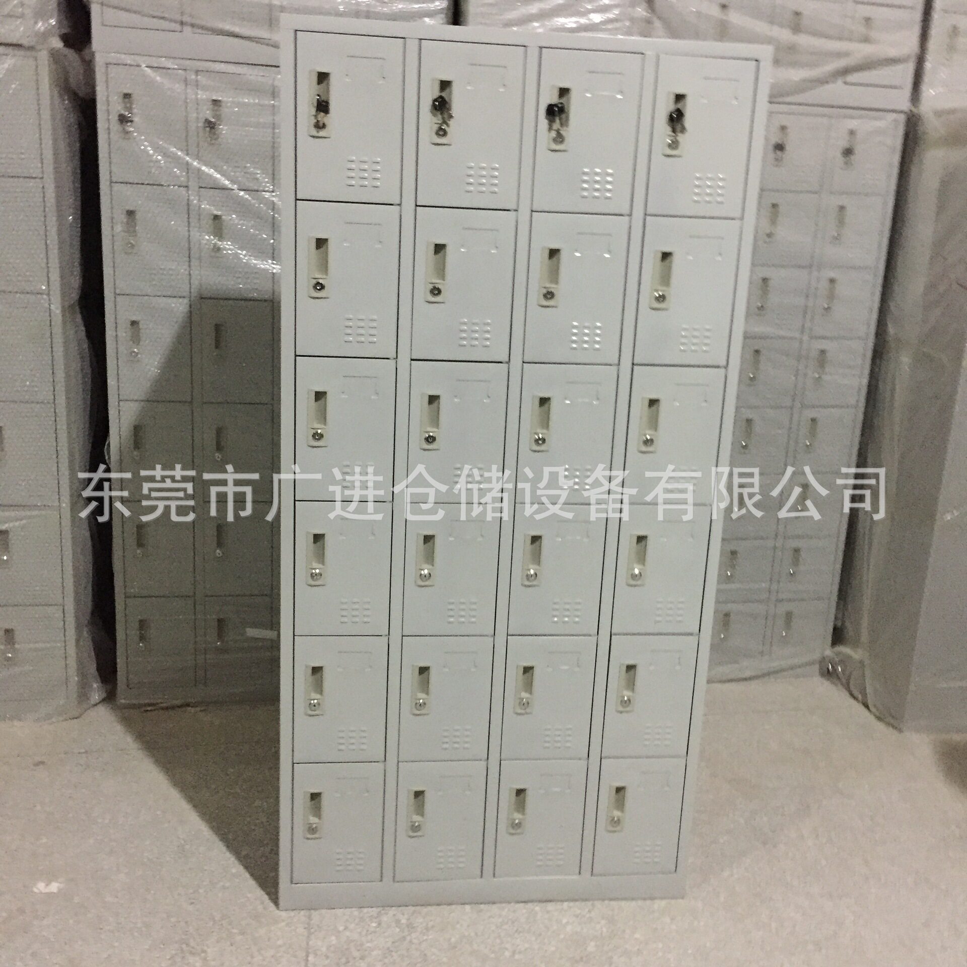 加厚钢制车间员工鞋柜现货