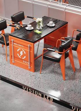 现代风创意EEH设计接待谈桌椅休闲酒餐厅酒馆吧集洽箱铁装艺餐桌