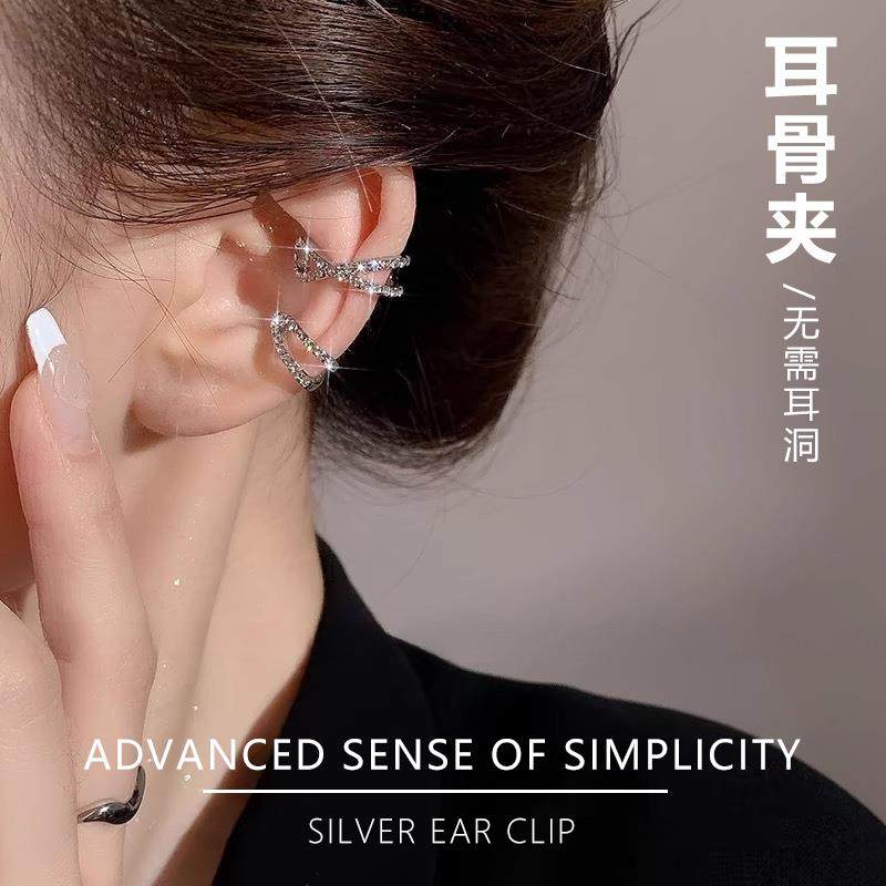 高级感银色耳夹女无耳洞冷淡风耳环爱心耳骨夹网红简约小众耳饰冬