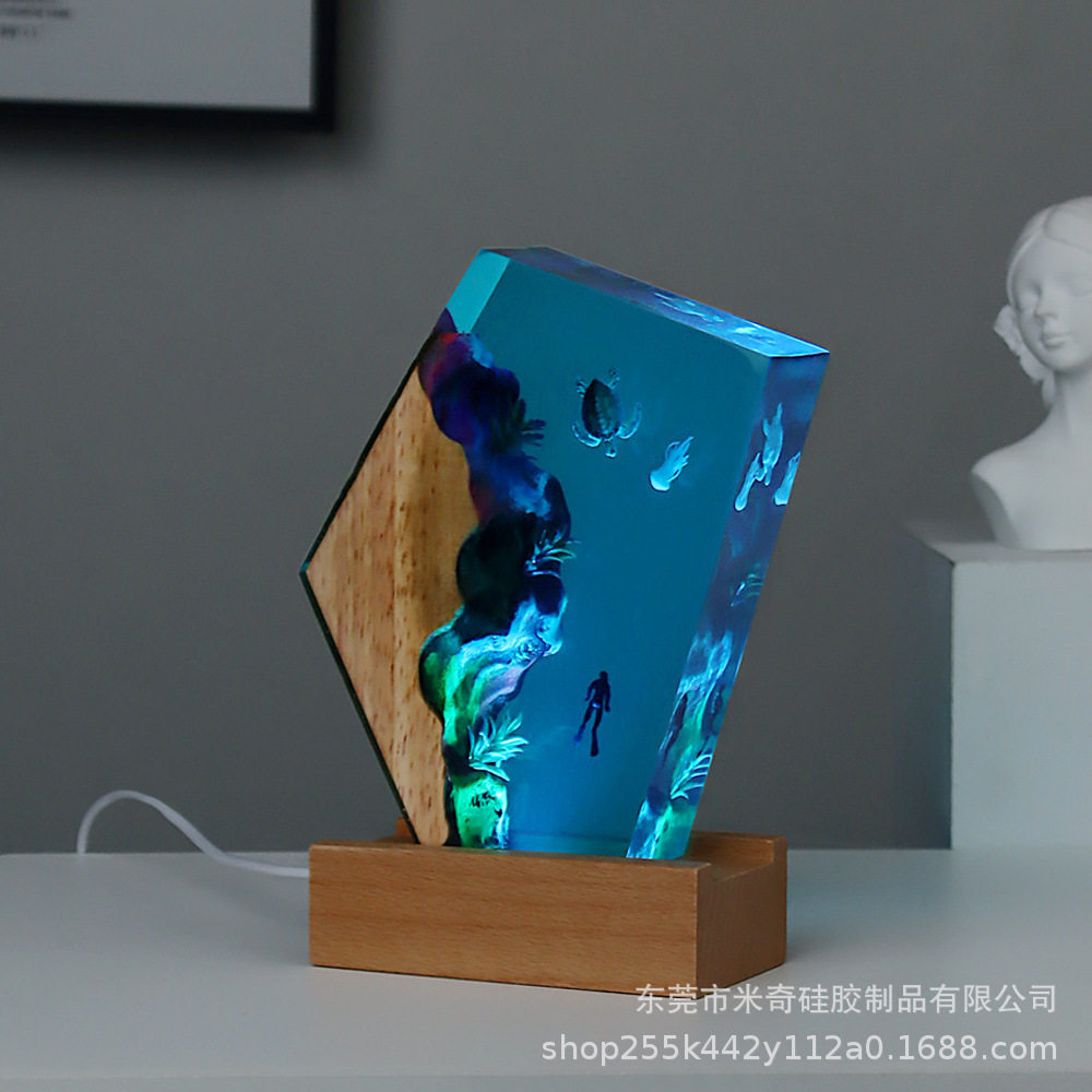 海洋微景观实木树脂灯摆件博物展览海龟潜水员手工制作树脂工艺品