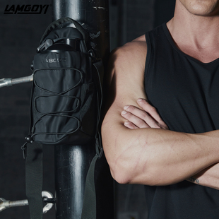 SABOSS运动斜挎包磁吸水壶包健身水壶包骑行磁吸健身包水壶手机包