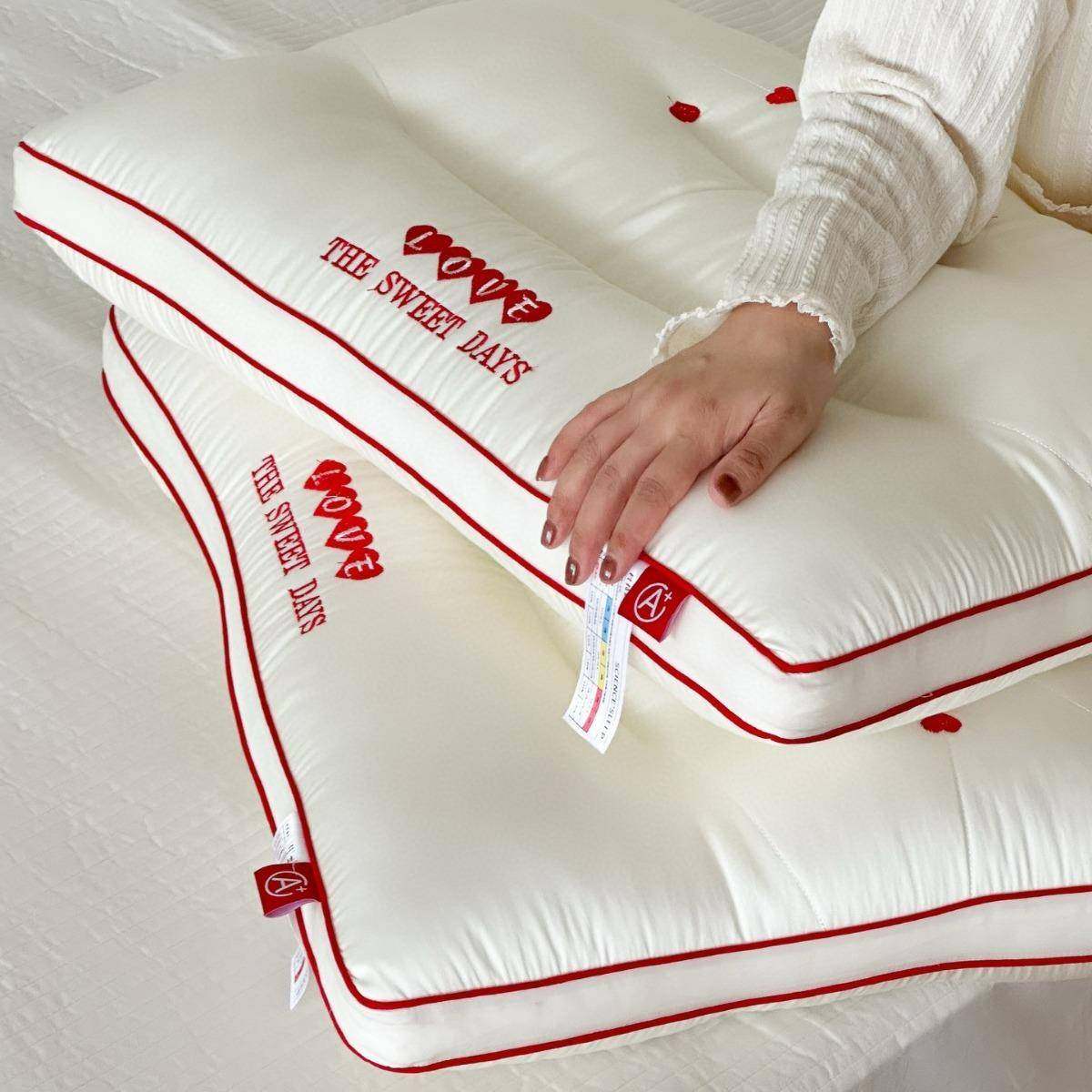 花好月~刺NYX新中式结婚圆大红色婚绣庆护颈枕芯羽丝绒枕头成人柔