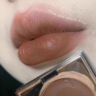 早八女孩一盘抹全！一抹多用膏低饱和度口红腮红膏眼影唇膏白开水