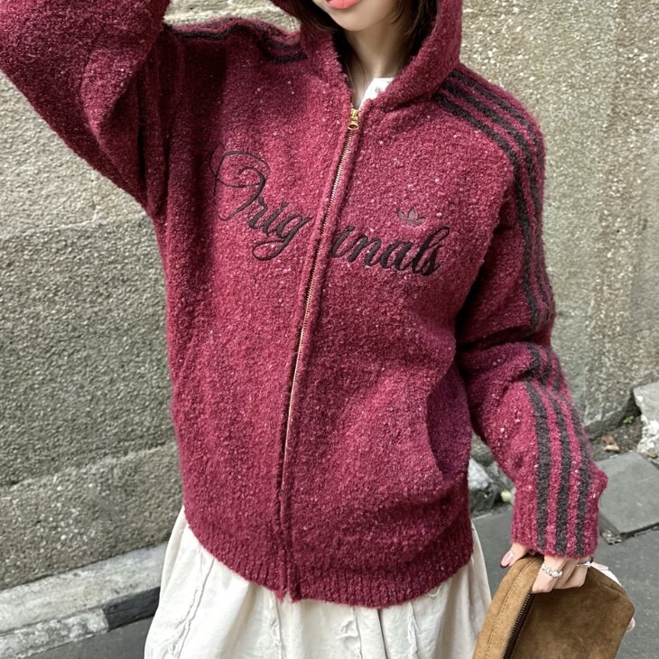 阿迪达斯三叶草明星同款马年红色外套女款针织绒面连帽夹克KT0718