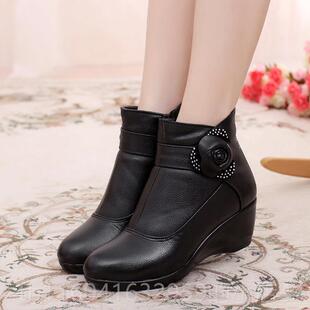 新款采购产冬季品棉鞋小码31 32 33皮楔形跟老年母亲短靴保暖棉靴