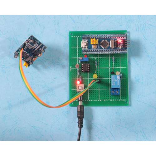 基于STM32单片机智能灯设计教室灯路灯节能灯红外人体感应光控