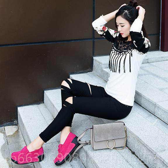 新款中跟女单豆豆女鞋鞋一脚妈妈真皮坡跟年中工作鞋黑色厚底蹬摇