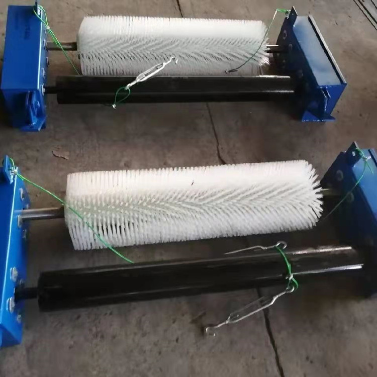 巨安电动聚氨酯输送滚刷清扫器