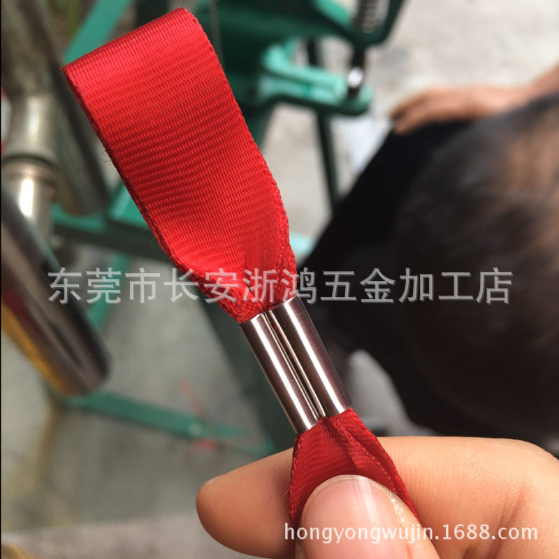 工作证挂牌夹装配冲压机