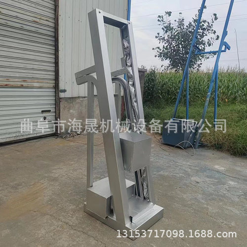 非标石灰渣翻斗上料混凝土输送机