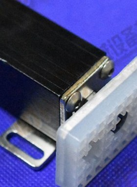 机械手抱具气缸气动黑色抱具1815PT行程15MM小型汽缸接头配件