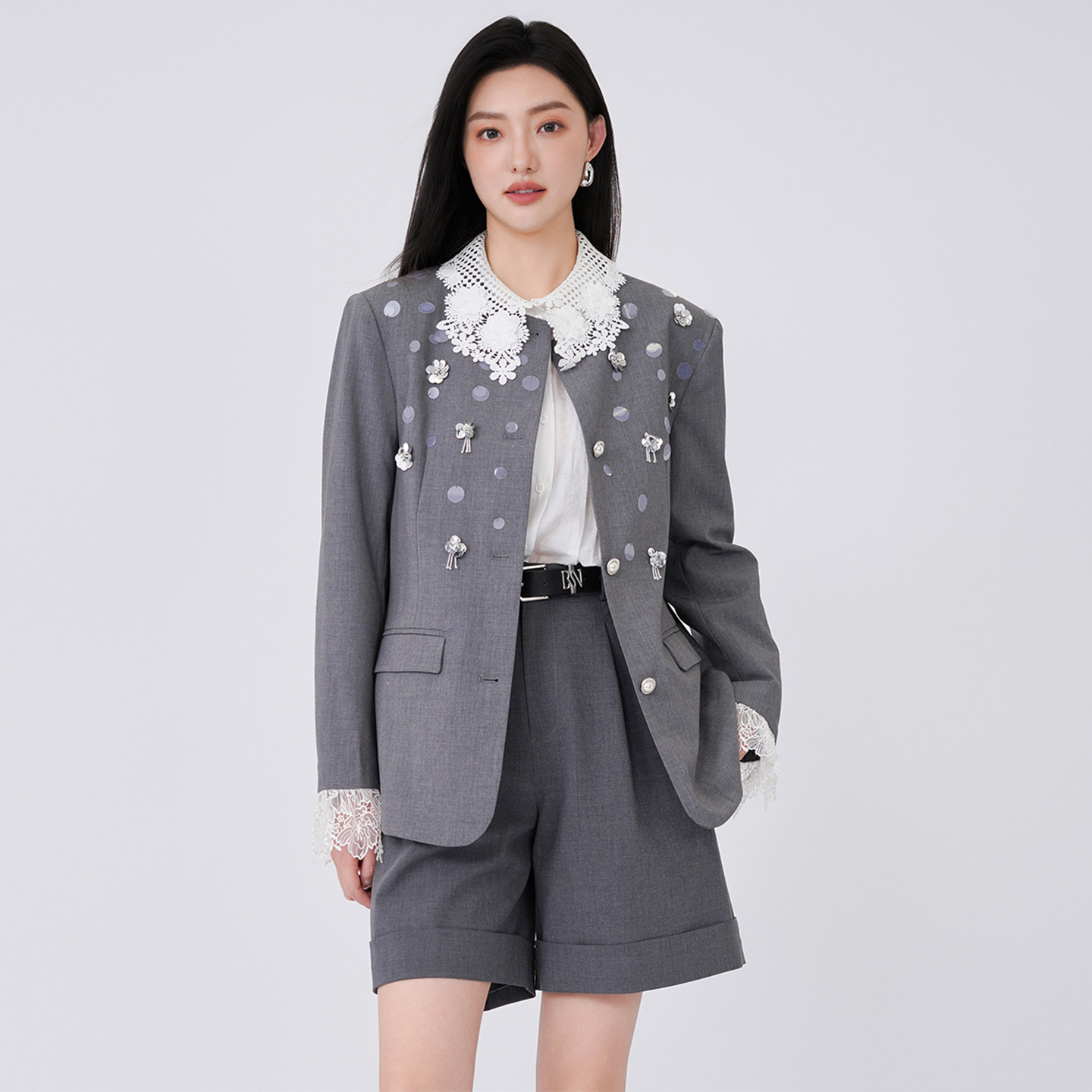 法柚西装外套2025秋冬新款设计感亮片西服时尚上衣洋气重工镶钻