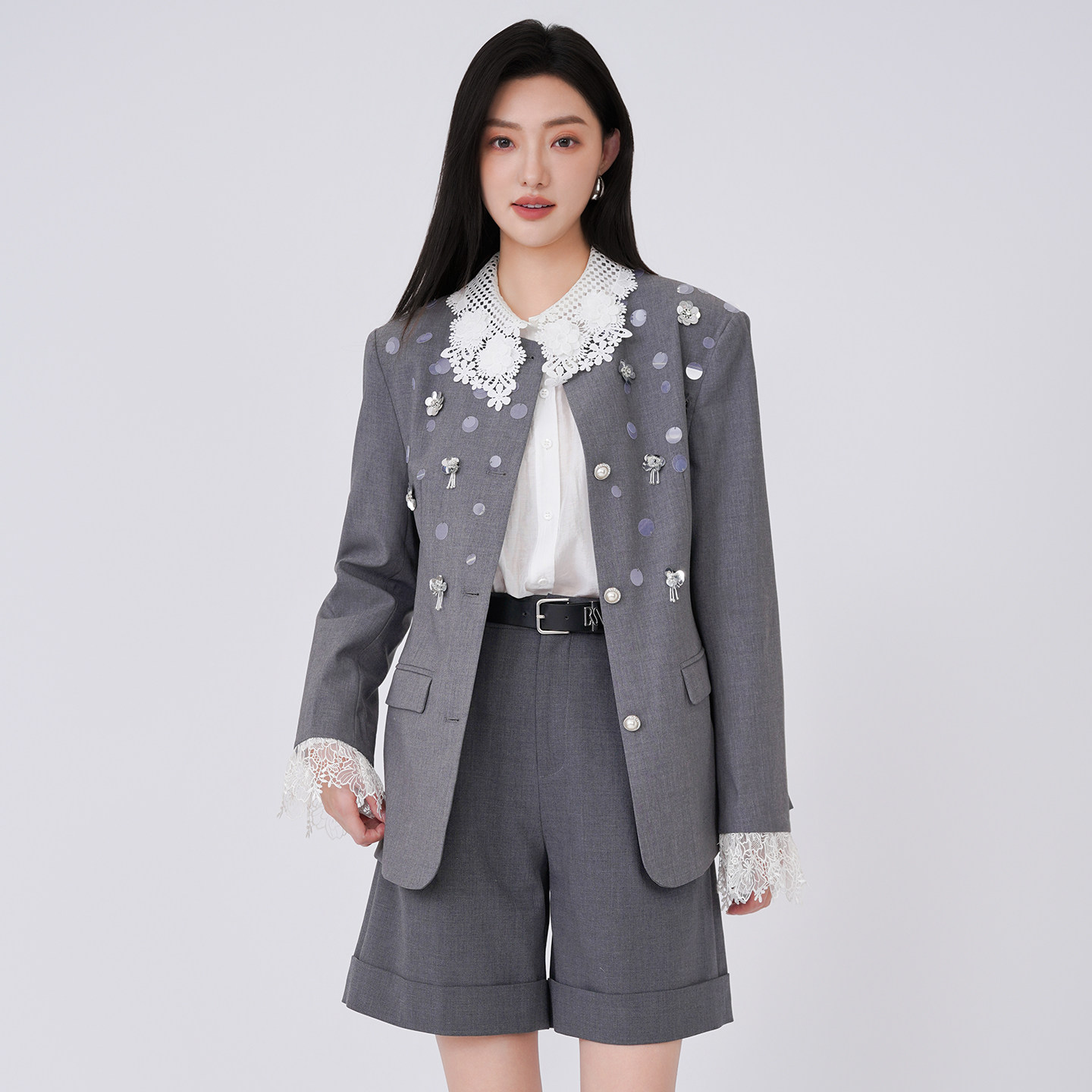 法柚衬衫2026春季新款百搭时尚法式气质长袖衬衣珍珠领上衣女