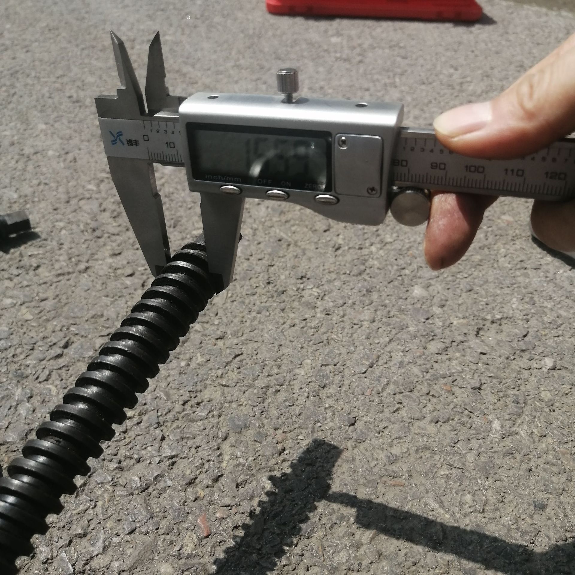 铁路人力制动机紧固器 防溜螺杆拉紧器带手摇把带扳手紧闸器