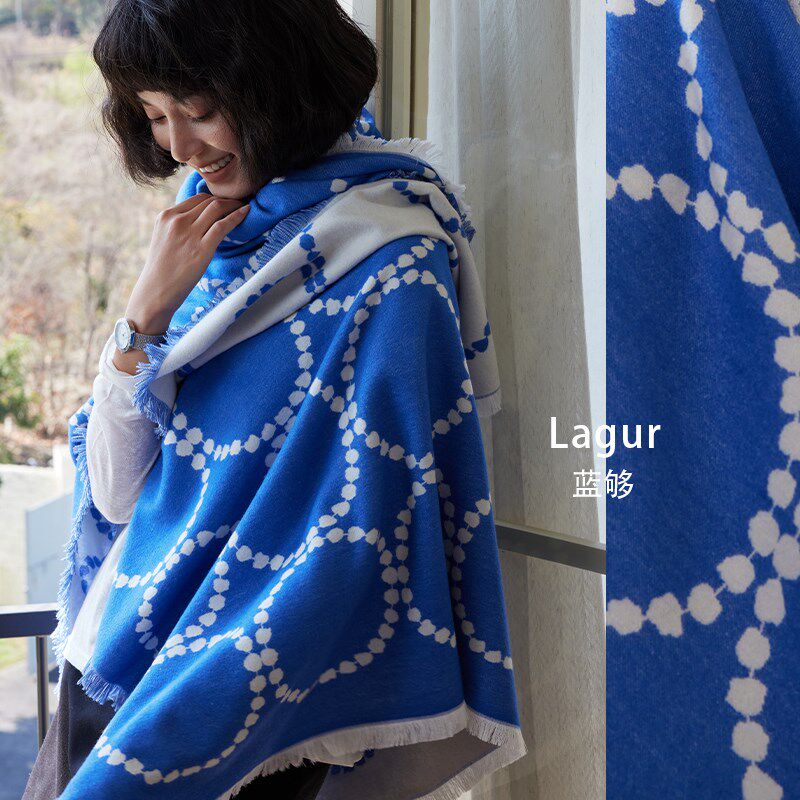 日系治愈蓝小圆满空调房毛毯围巾披肩多用途双面办公室午睡毯
