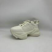 一双 撤柜孤品 款 鞋 品牌鞋 36码 播 式 码 播间为准 货号2413