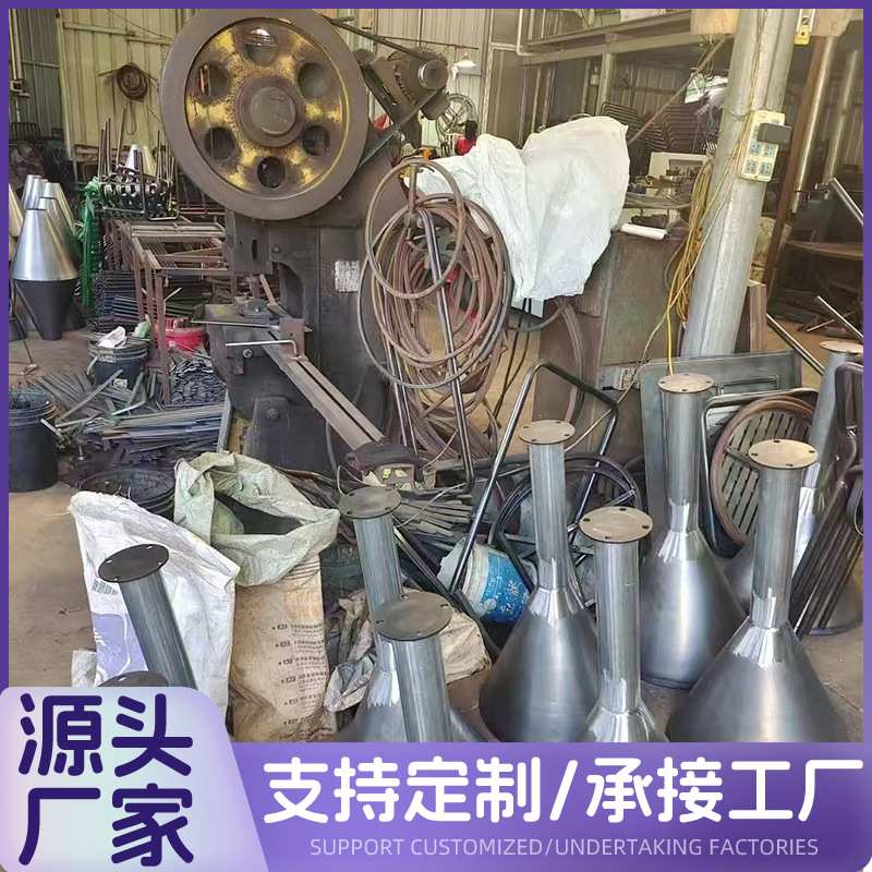 户外铁艺桌椅定制民宿庭院露台休闲餐桌椅公园室外金属靠背桌凳椅