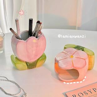客女厅花朵笔筒置物架笔筒化妆桌摆件可收纳盒笔爱生收纳罐文具陶