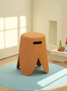 ?塑WUT料凳子家用加厚可叠放软包圆凳现代约简厅客高餐桌板凳创意