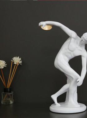 现代简约创意运人动员物雕塑摆公件办室柜茶书几软装搭配家居S053