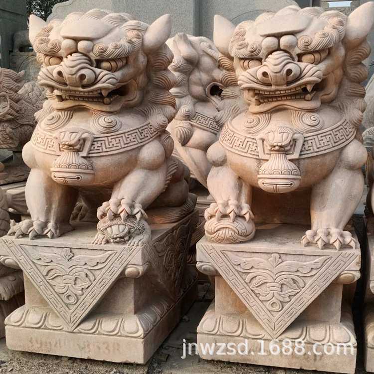 白色石趴狮哪里卖 白石头行走狮子加工 汉白玉卧狮多少钱