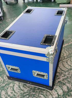 大5尺寸生产755屏785寸航空箱液晶显示屏周转箱蓝色ED显L示航空箱