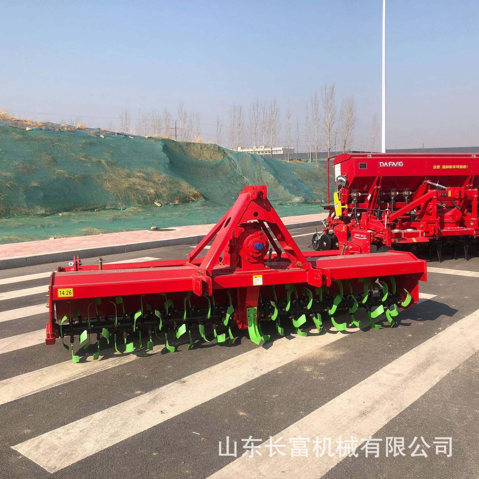 拖拉机配后置旋耕地耙带滚筒小型耕松犁起套垄机67打田土旋耕机