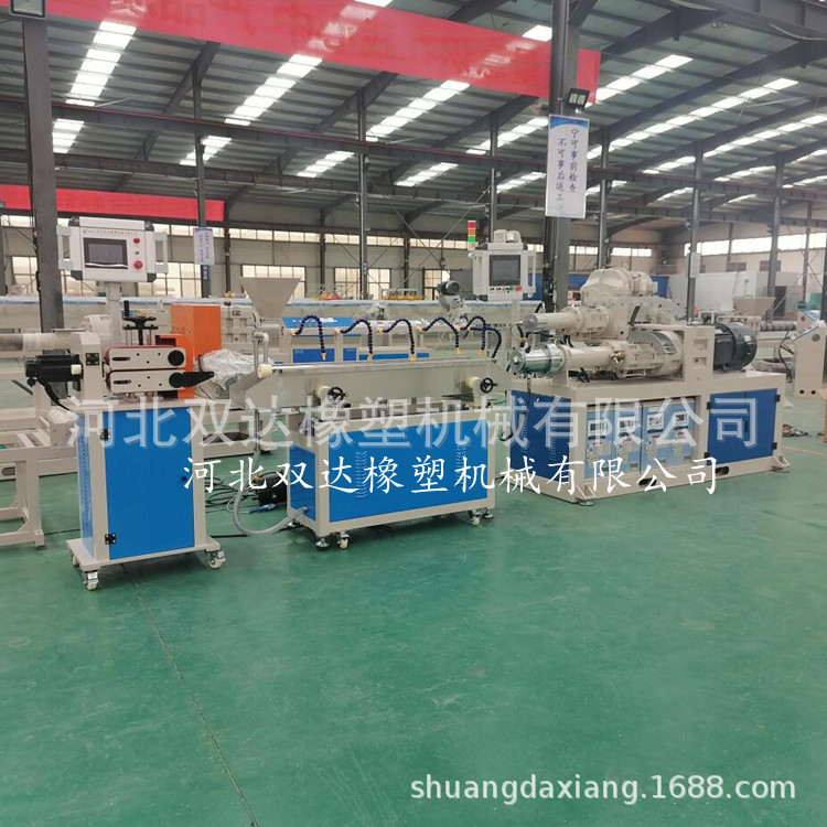 汽车用三复合橡胶密封条挤出机 发泡+实心+钢带橡胶密封条设备