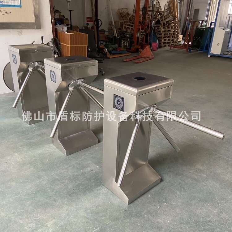 景点三叉滚闸单向通道自动复位