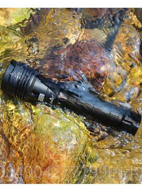 高档P20潜水手电筒P赶海水下专业150米抓鱼26605超亮P70强光900防