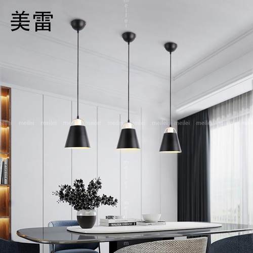 北欧现代简约创意个性家用圆盘直盘三头餐吊厅餐桌马卡龙餐厅吊灯