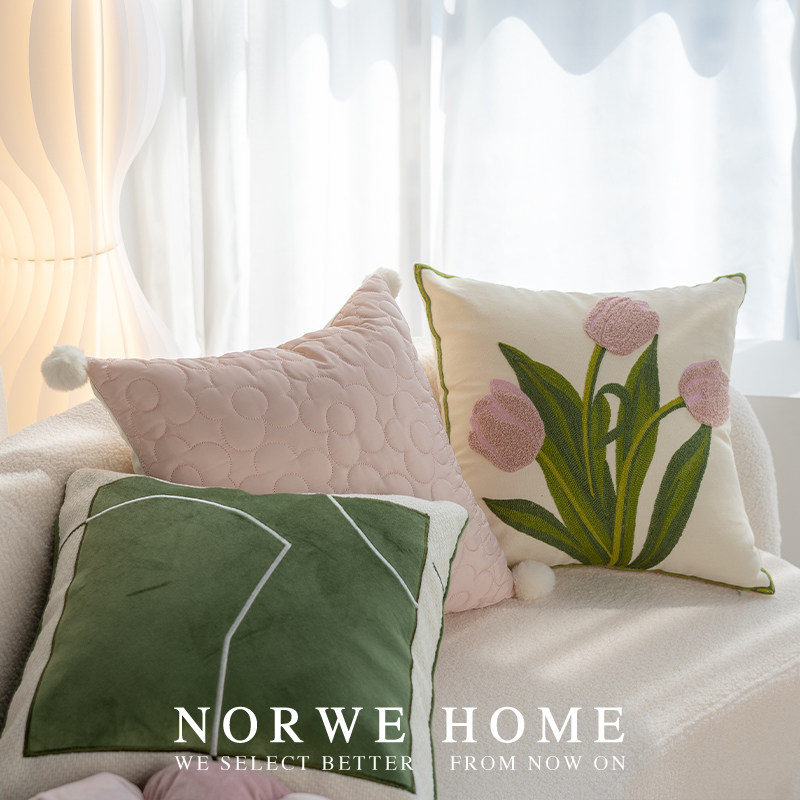 抱枕网红郁金香粉色靠枕可爱女生花朵枕套刺绣客厅沙发靠背靠垫新