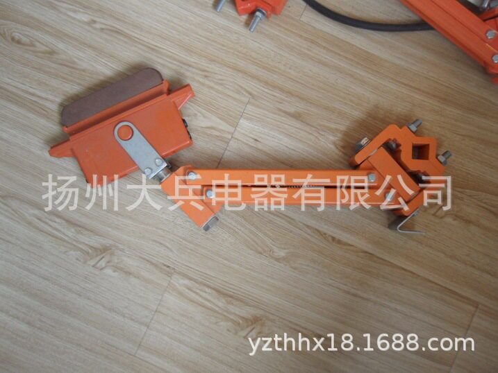 唐山集电器唐山行车集电器1000A,母线槽滑线集电器HJD-1000A
