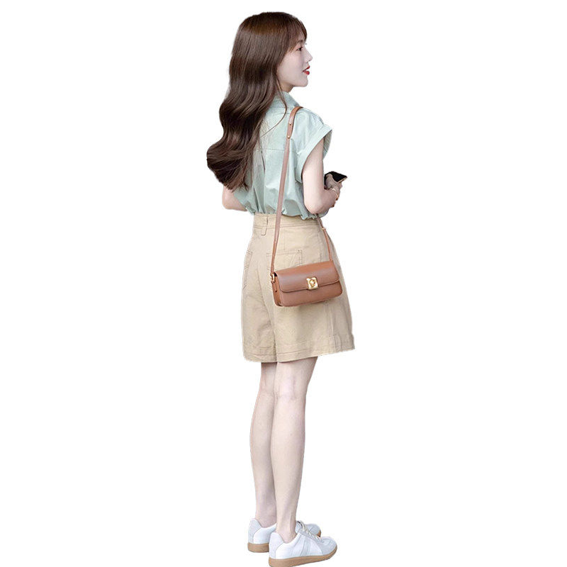 夏日穿搭套装女2026新款初夏装搭配一整小个子ootd减龄短裤两件套