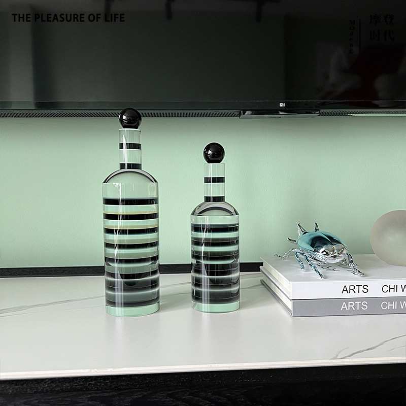 现代简约水晶黑色条纹酒瓶摆件家居电视柜桌面装饰品水晶工艺
