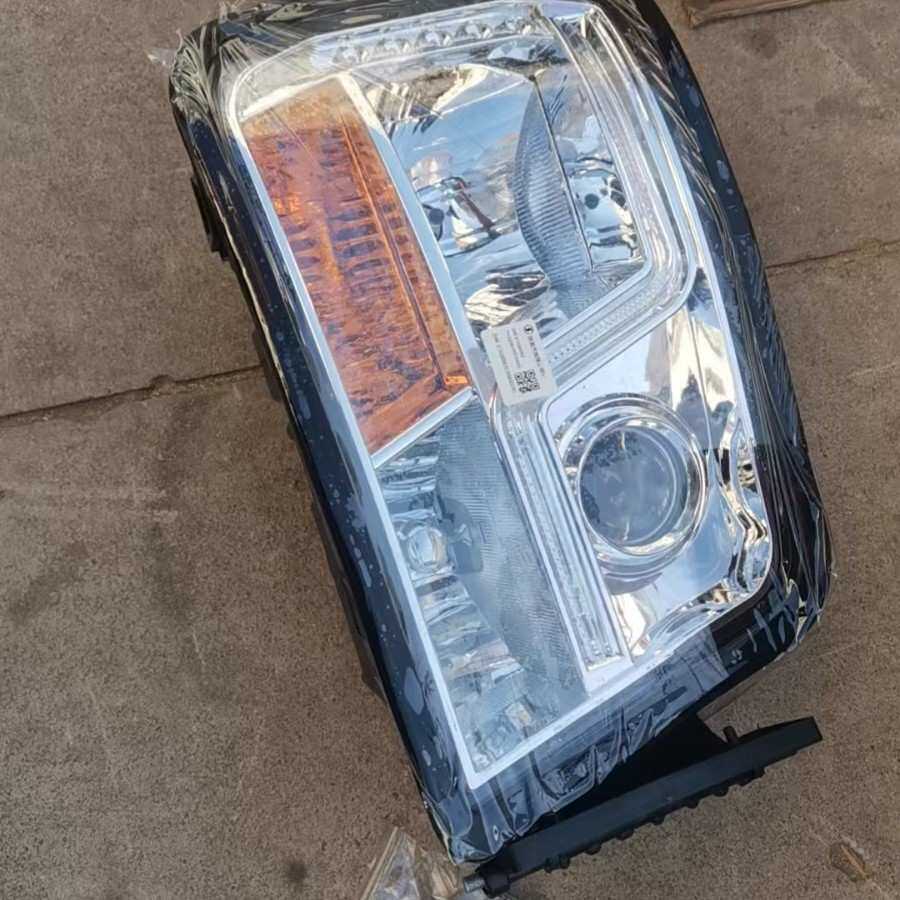 适用德龙X3000前照灯LED组合大灯总成德龙驾驶室配件 德龙大梁