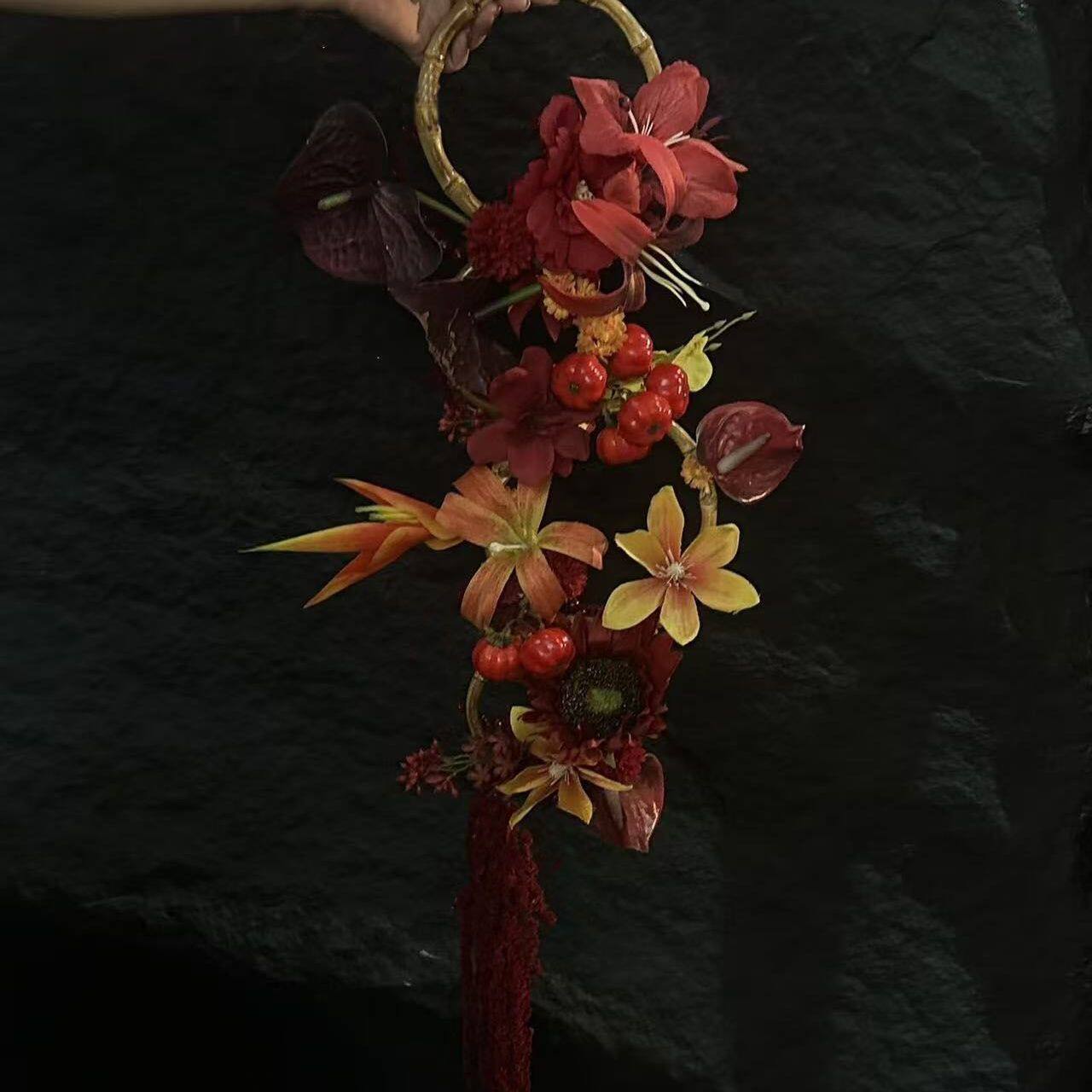 马蹄莲花束结婚唯美仿真花婚礼摄影法式水滴瀑布手捧花白色蝴蝶兰