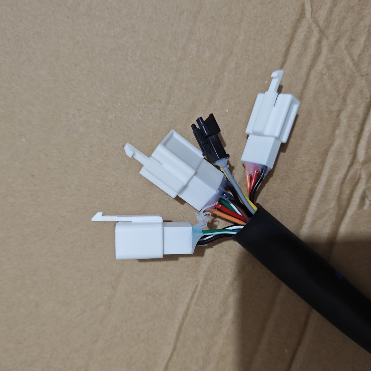 东威中控防盗器48V60V72V通用遥控启动免钥匙开车报警器