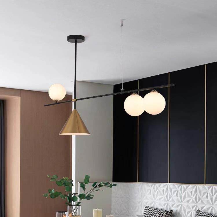 现代简餐厅吧台餐桌台灯创意北欧轻饭厅三头极吊灯简约奢灯头灯长